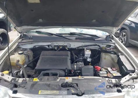 2010 Ford Escape Xlt из США, поврежденный, VIN 1FMCU0DG0AKB64228